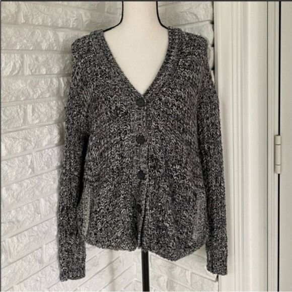 Forever 21 Sweaters - Cardigan 